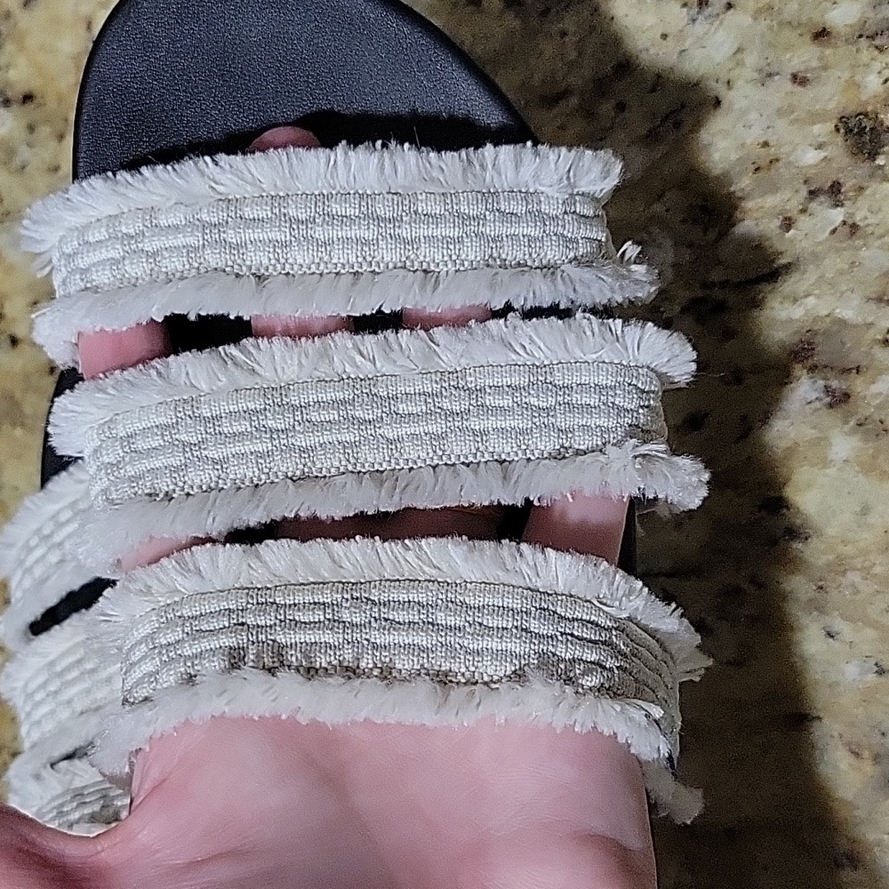 GUC Rothys sandals - Picture 3 of 5